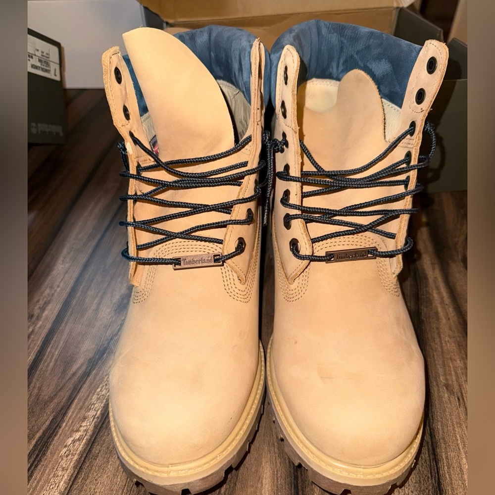 Men’s Timberland boots - Picture 10 of 13